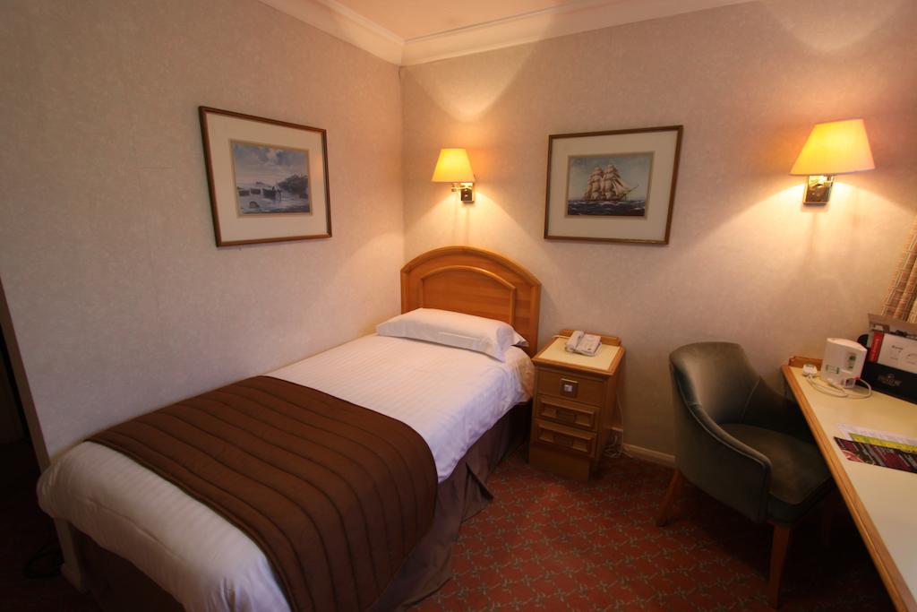Swallow Churchgate Hotel Гарлоу Номер фото