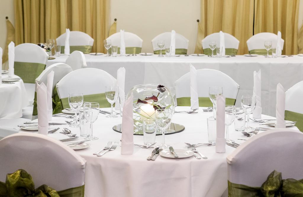Swallow Churchgate Hotel Гарлоу Екстер'єр фото